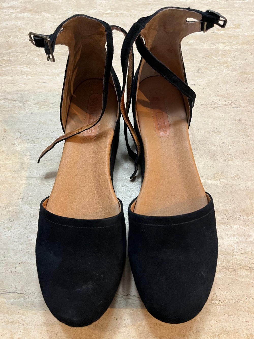 Never worn Gee Wawa Velveteen Wedge, Size 10